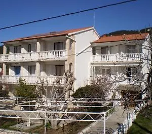 https://guest-house-silvia.primorje-gorskikotar.com