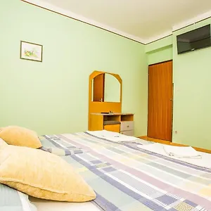 https://villa-padova-2860.primorje-gorskikotar.com