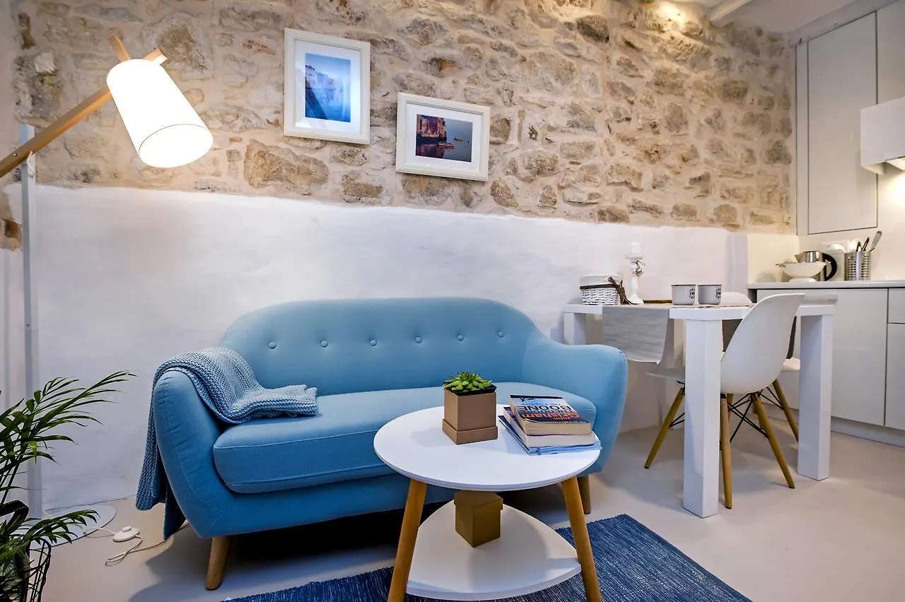 Luna Rooms And Studios Rovinj Gasthof