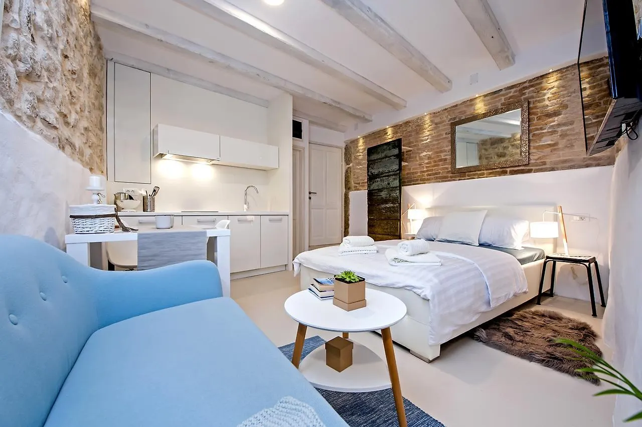 Luna Rooms And Studios Rovinj