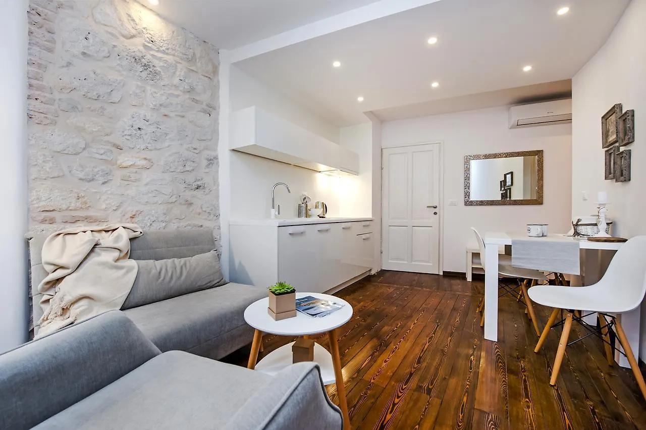 Luna Rooms And Studios Rovinj