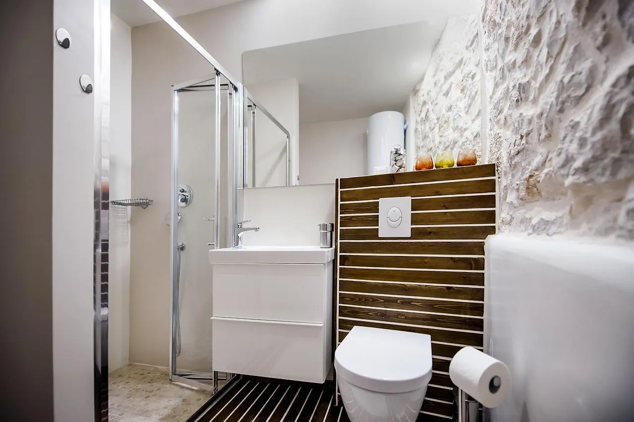 Luna Rooms And Studios Rovinj 4*,  Kroatien