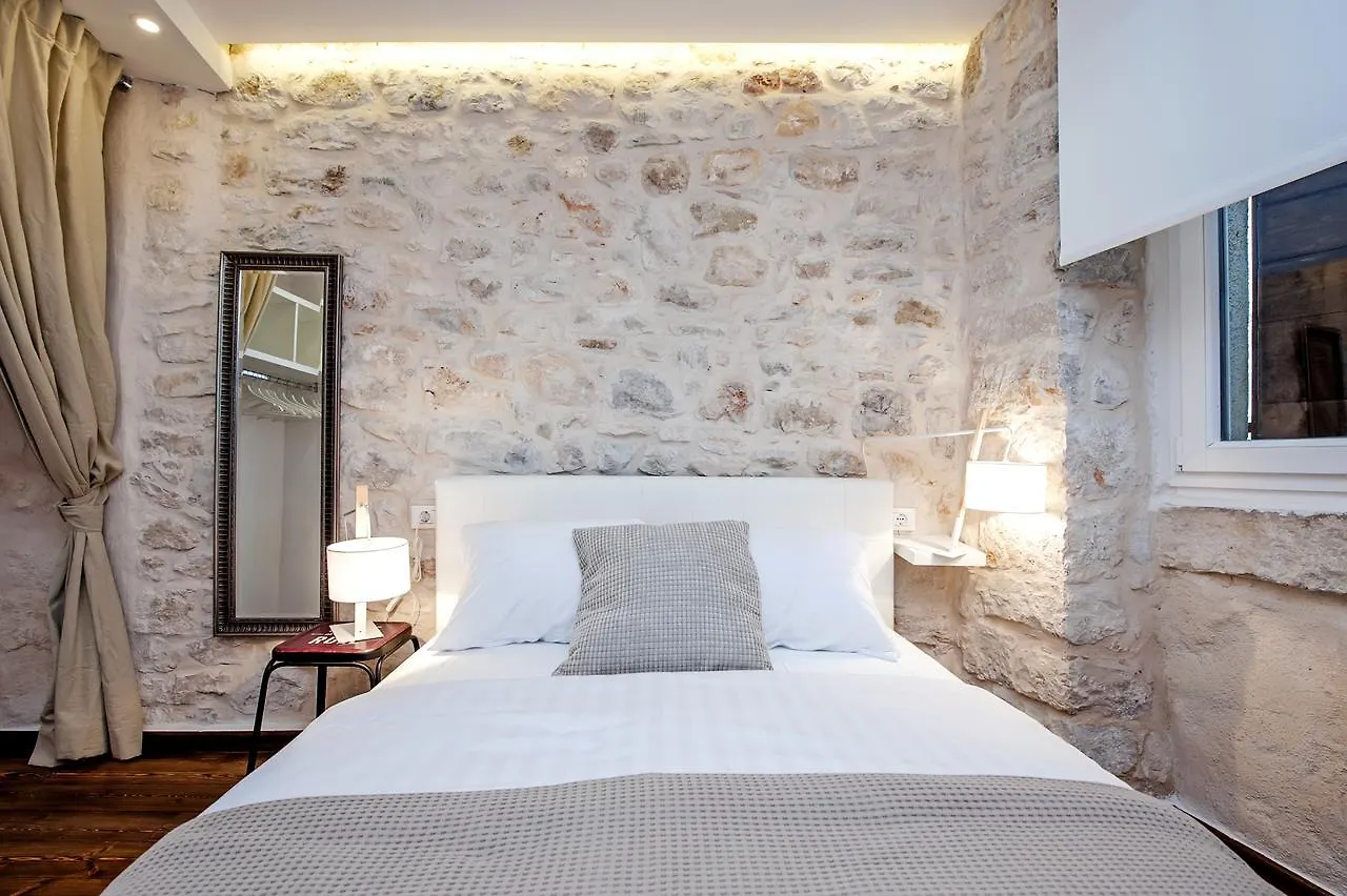 Luna Rooms And Studios Rovinj 4*,  Kroatien