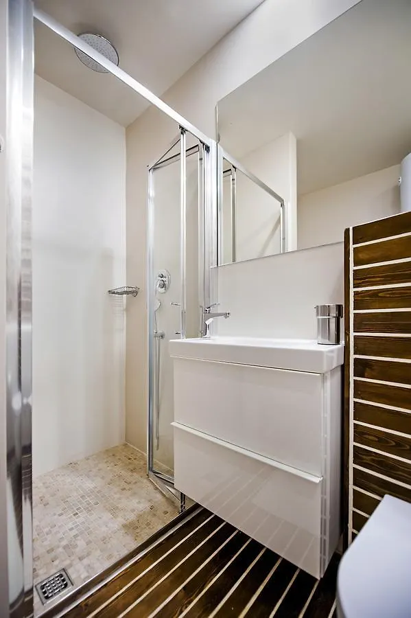Luna Rooms And Studios Rovinj